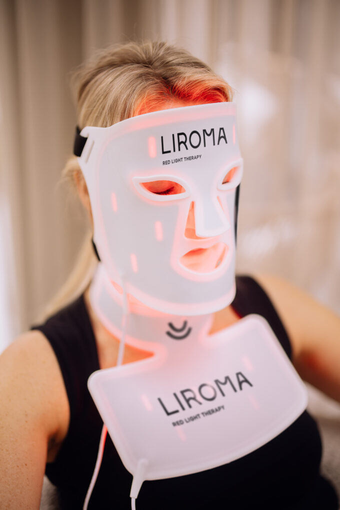 LIROMA® LED terapinė veido, kaklo ir dekoltė zonos kaukė